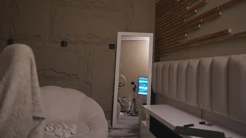 logan_varela online show from 1, 4, 2026