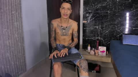 logan_wollff online show from 7, 4, 2026