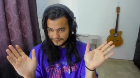 Snapshot of loganhot22 chatting on 1, 2, 2025 Logan online show from 1, 2, 2025