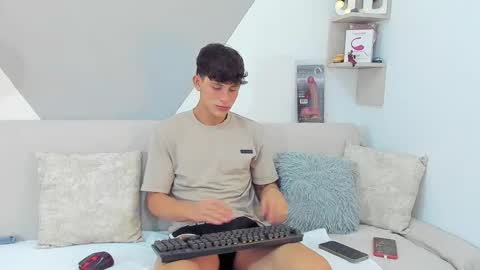 loganoficialx online show from 26, 1, 2025