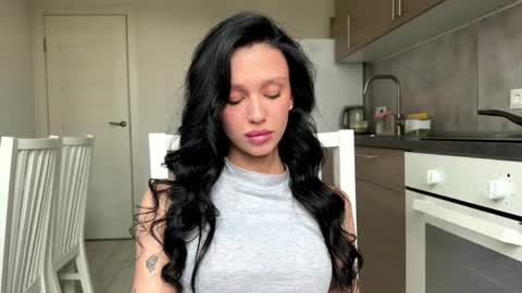 Milla online show from 31, 3, 2026