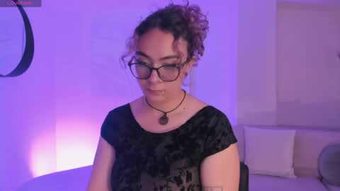 Snapshot of loiseharper chatting on 15, 5, 2026 Loise online show from 15, 5, 2026