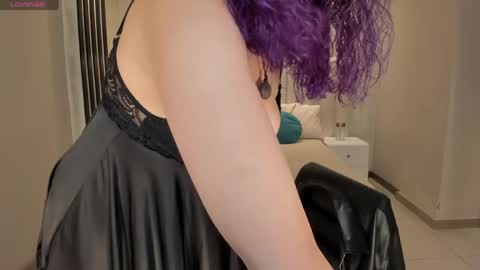 Snapshot of loiseharper chatting on 24, 5, 2026 Loise online show from 24, 5, 2026