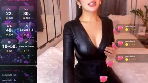 Snapshot of loisewilliams chatting on 30, 3, 2026 Mistress L online show from 30, 3, 2026