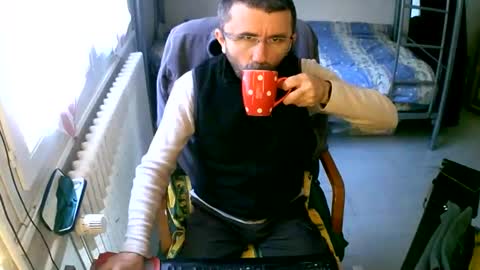 Snapshot of lokoum39 chatting on 12, 12, 2024 lokoum39 online show from 12, 12, 2024