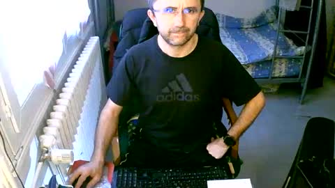 Snapshot of lokoum39 chatting on 28, 12, 2024 lokoum39 online show from 28, 12, 2024