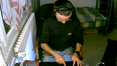 Snapshot of lokoum39 chatting on 30, 12, 2024 lokoum39 online show from 30, 12, 2024