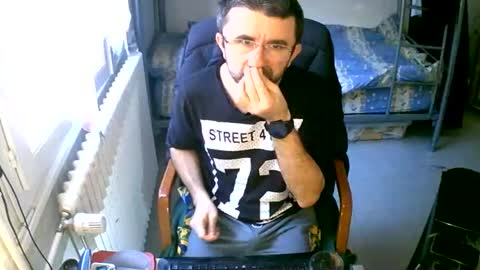 Snapshot of lokoum39 chatting on 12, 1, 2025 lokoum39 online show from 12, 1, 2025