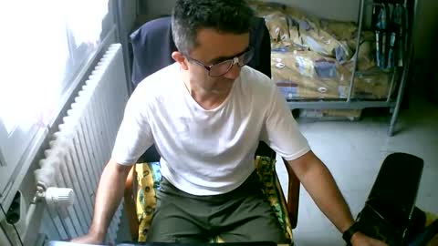 Snapshot of lokoum39 chatting on 13, 9, 2025 lokoum39 online show from 13, 9, 2025