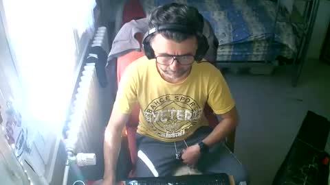 Snapshot of lokoum39 chatting on 12, 3, 2026 lokoum39 online show from 12, 3, 2026