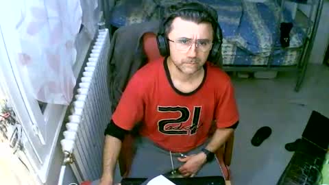 Snapshot of lokoum39 chatting on 2, 4, 2026 lokoum39 online show from 2, 4, 2026