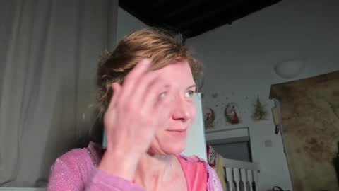 Snapshot of lola_belgium chatting on 6, 2, 2025 lola_belgium online show from 6, 2, 2025