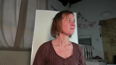 Snapshot of lola_belgium chatting on 2, 3, 2025 lola_belgium online show from 2, 3, 2025