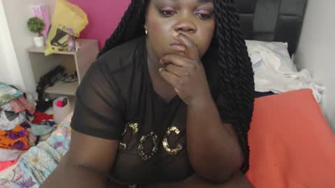 Snapshot of lola_honney chatting on 17, 1, 2025 lola_honney online show from 17, 1, 2025