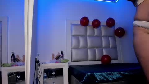 Snapshot of lola_js chatting on 20, 4, 2026 lola_js online show from 20, 4, 2026