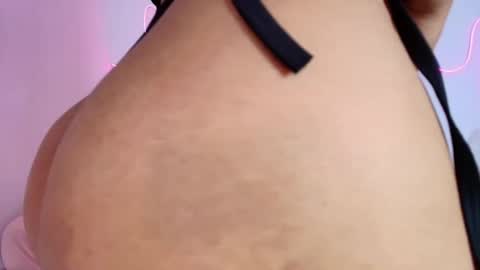 Snapshot of lola_lustrum chatting on 15, 4, 2026 lola_lustrum online show from 15, 4, 2026