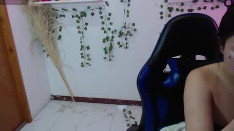 Snapshot of lola_star_ chatting on 11, 5, 2026 Lola online show from 11, 5, 2026