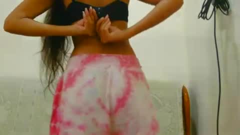 Snapshot of lolaa_darling chatting on 29, 12, 2024 lolaa online show from 29, 12, 2024