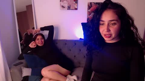 lolaandcamille online show from 25, 2, 2025