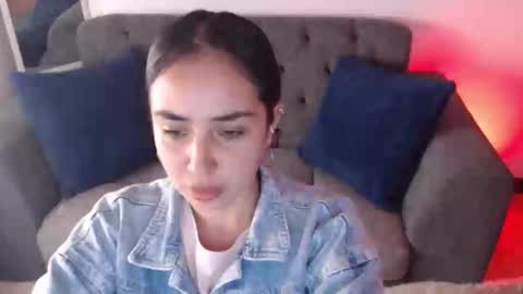 lolaandcamille online show from 4, 3, 2025