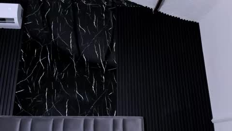 Lola Angel online show from 13, 12, 2025