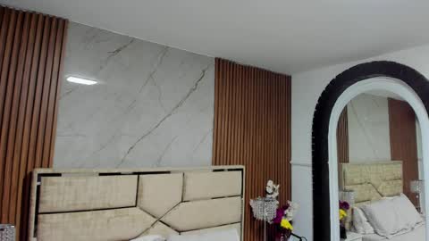 Snapshot of lolaangellx chatting on 2, 5, 2026 Lola Angel online show from 2, 5, 2026
