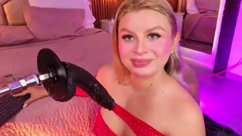 Snapshot of lolaangellx chatting on 15, 6, 2026 Lola Angel online show from 15, 6, 2026