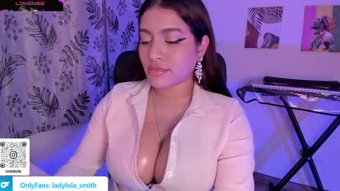 Snapshot of lolaasmith_21 chatting on 7, 3, 2025 lolaasmith_21 online show from 7, 3, 2025