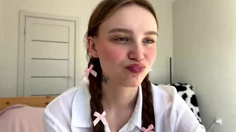 Snapshot of lolaatate chatting on 11, 3, 2026 lolaatate online show from 11, 3, 2026