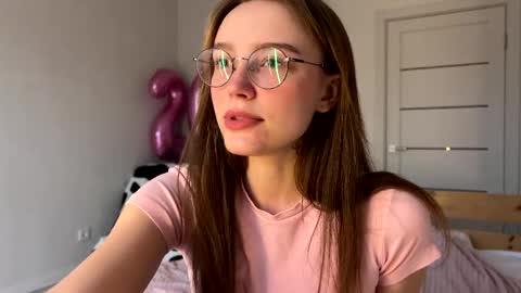 Snapshot of lolaatate chatting on 31, 3, 2026 lolaatate online show from 31, 3, 2026