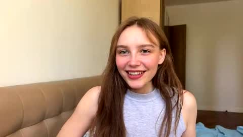 Snapshot of lolaatate chatting on 7, 4, 2026 lolaatate online show from 7, 4, 2026