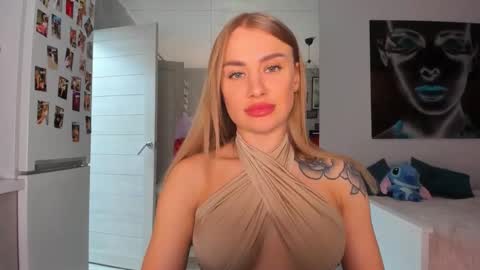 Snapshot of lolabani675452 chatting on 20, 12, 2025 lolabani675452 online show from 20, 12, 2025