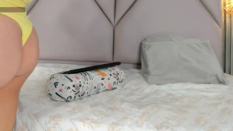 Snapshot of lolabunnysc chatting on 4, 4, 2026 lolabunnysc online show from 4, 4, 2026