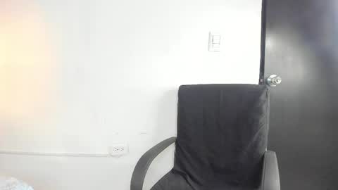Snapshot of lolabunnysc chatting on 7, 6, 2026 lolabunnysc online show from 7, 6, 2026