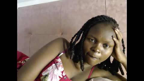 lolamia7 online show from 14, 11, 2025