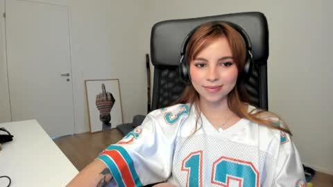 Lola doll online show from 6, 4, 2026