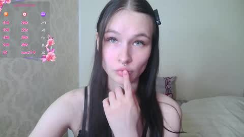 Snapshot of lolavibe6 chatting on 5, 5, 2026 Lola online show from 5, 5, 2026
