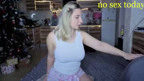 lollove24 online show from 5, 12, 2025