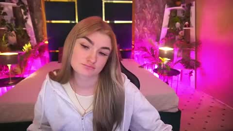 Snapshot of lolly_rosee chatting on 5, 5, 2026 Loli online show from 5, 5, 2026