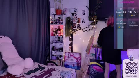 Snapshot of lollyshy__ chatting on 12, 12, 2024 Lolly online show from 12, 12, 2024