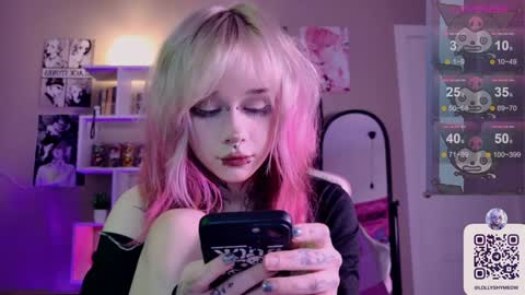 Snapshot of lollyshy__ chatting on 24, 1, 2025 Lolly online show from 24, 1, 2025
