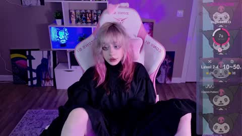 Snapshot of lollyshy__ chatting on 6, 2, 2025 Lolly online show from 6, 2, 2025