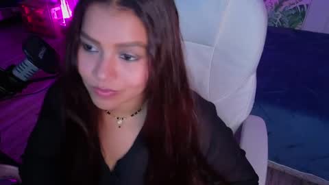 Snapshot of loly_marce chatting on 11, 5, 2026 loly_marce online show from 11, 5, 2026