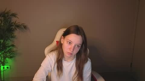 Snapshot of lolytaberry chatting on 7, 5, 2026 lolytaberry online show from 7, 5, 2026
