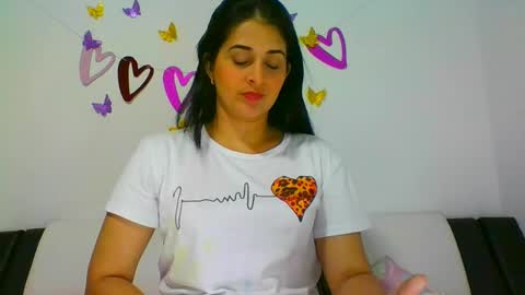 estehfania online show from 16, 2, 2025