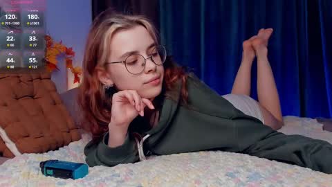 Lona online show from 12, 11, 2025