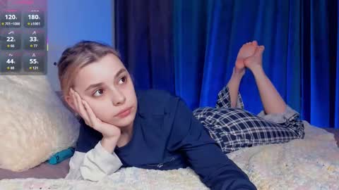 Lona online show from 21, 11, 2025