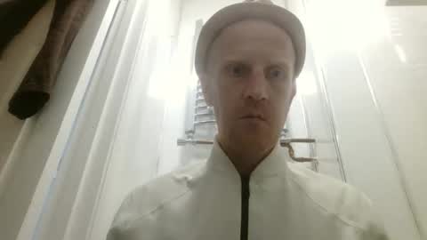 Snapshot of londonerg chatting on 23, 9, 2025 londonerg online show from 23, 9, 2025