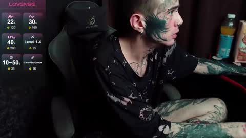 Chris online show from 30, 10, 2025