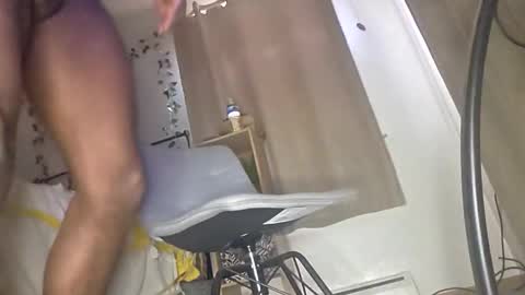 Snapshot of longbbc719 chatting on 7, 3, 2026 longbbc719 online show from 7, 3, 2026